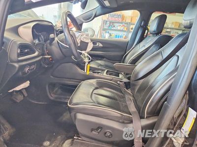 Zdjęcie 7 z 14 samochodu: 2022 CHRYSLER PACIFICA HYBRID LIMITED VIN:2C4RC1S71NR135015 - miniatura