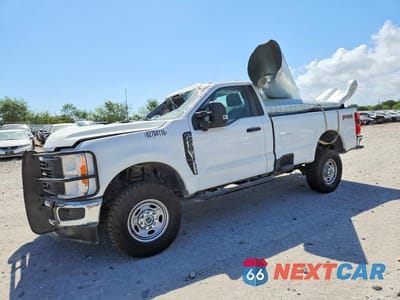 2023 FORD F250 SUPER DUTY 1FTBF2BA0PEC61117 - główne zdjęcie licytacji z USA - miniatura