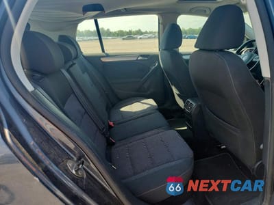 Zdjęcie 10 z 12 samochodu: 2012 VOLKSWAGEN GOLF VIN:WVWDM7AJ1CW117786 - miniatura