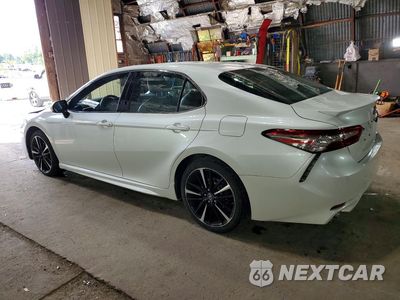 Drugie zdjęcie samochodu z przodu: 2018 TOYOTA CAMRY XSE VIN:4T1B61HK4JU121686 - miniatura