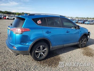 Trzecie zdjęcie samochodu z tyłu: 2017 TOYOTA RAV4 XLE VIN:2T3RFREV4HW617195 - miniatura