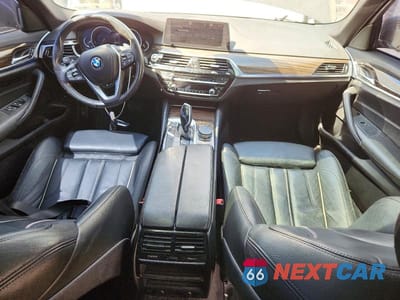 Zdjęcie 8 z 13 samochodu: 2018 BMW 530E VIN:WBAJA9C52JB034201 - miniatura