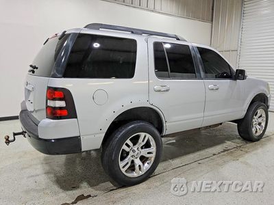 Trzecie zdjęcie samochodu z tyłu: 2010 FORD EXPLORER XLT VIN:1FMEU6DE2AUA95461 - miniatura