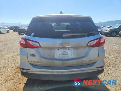Zdjęcie 6 z 12 samochodu: 2018 CHEVROLET EQUINOX LT VIN:3GNAXSEV8JS556235 - miniatura