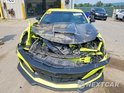 Piąte zdjęcie samochodu w środku: 2019 CHEVROLET CAMARO SS VIN:1G1FG1R75K0151763 - miniatura