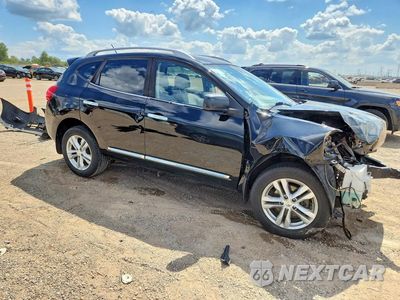Czwarte zdjęcie samochodu z boku: 2015 NISSAN ROGUE SELECT S VIN:JN8AS5MV8FW260206 - miniatura