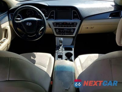 Zdjęcie 8 z 12 samochodu: 2016 HYUNDAI SONATA SE VIN:5NPE24AF1GH371935 - miniatura