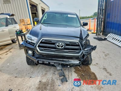Piąte zdjęcie samochodu w środku: 2016 TOYOTA TACOMA SR5 V6 VIN:3TMCZ5AN2GM002320 - miniatura