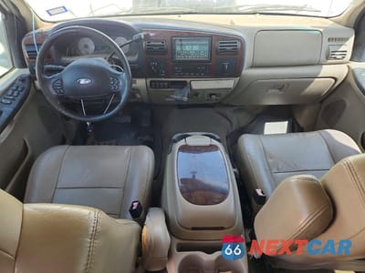 Zdjęcie 8 z 12 samochodu: 2006 FORD F250 SUPER DUTY VIN:1FTSW21P26EA26965 - miniatura