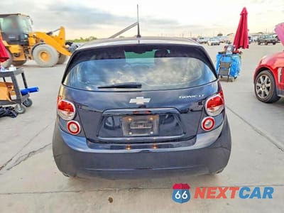 Zdjęcie 6 z 12 samochodu: 2012 CHEVROLET SONIC LT VIN:1G1JC6SH1C4160637 - miniatura