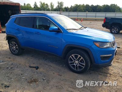 Czwarte zdjęcie samochodu z boku: 2017 JEEP COMPASS LATITUDE VIN:3C4NJDBB3HT631557 - miniatura