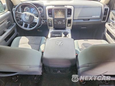 Zdjęcie 8 z 12 samochodu: 2017 RAM 1500 SLT VIN:1C6RR6LT9HS513941 - miniatura