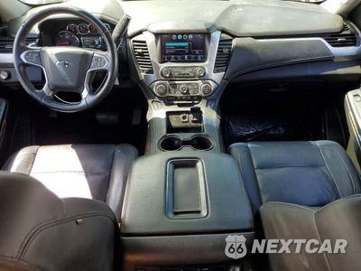 Zdjęcie 8 z 14 samochodu: 2017 CHEVROLET SUBURBAN C1500 LT VIN:1GNSCHKC8HR184611 - miniatura