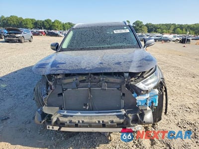 Piąte zdjęcie samochodu w środku: 2023 TOYOTA HIGHLANDER XLE VIN:5TDKDRAH5PS039146 - miniatura