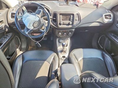 Zdjęcie 8 z 13 samochodu: 2018 JEEP COMPASS LATITUDE VIN:3C4NJDBB0JT401996 - miniatura