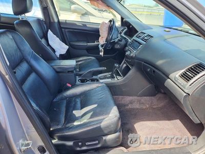 Zdjęcie 7 z 12 samochodu: 2005 HONDA ACCORD EX VIN:1HGCM66545A072541 - miniatura