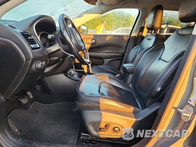 Zdjęcie 7 z 13 samochodu: 2019 JEEP COMPASS LIMITED VIN:3C4NJDCB3KT771887 - miniatura