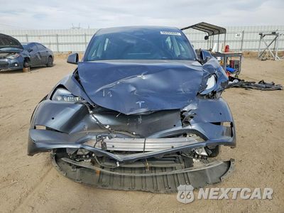 Piąte zdjęcie samochodu w środku: 2022 TESLA MODEL Y VIN:7SAYGDEF7NF326764 - miniatura