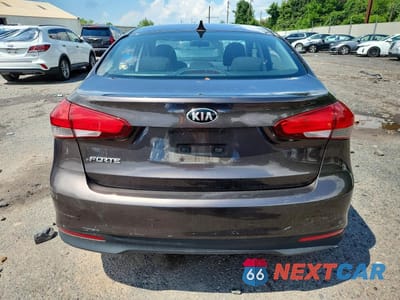 Zdjęcie 6 z 12 samochodu: 2017 KIA FORTE LX VIN:3KPFK4A70HE132931 - miniatura