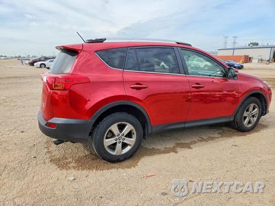 Trzecie zdjęcie samochodu z tyłu: 2015 TOYOTA RAV4 XLE VIN:JTMRFREV9FD133694 - miniatura