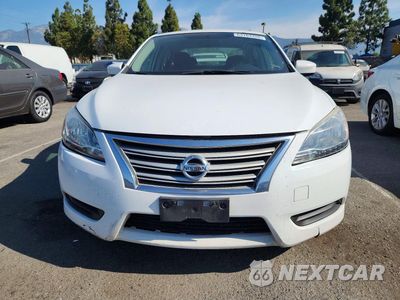 Piąte zdjęcie samochodu w środku: 2015 NISSAN SENTRA S VIN:3N1AB7AP5FY262536 - miniatura