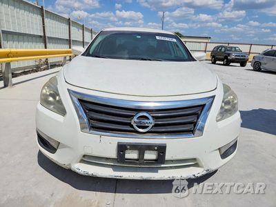 Piąte zdjęcie samochodu w środku: 2015 NISSAN ALTIMA 2.5 S VIN:1N4AL3AP7FC252401 - miniatura