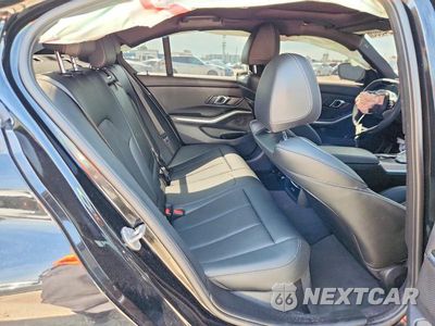 Zdjęcie 10 z 12 samochodu: 2025 BMW 330I VIN:3MW69CW09S8F10328 - miniatura