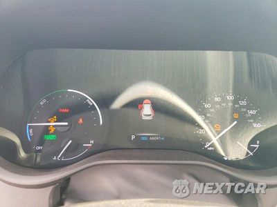 Zdjęcie 9 z 14 samochodu: 2023 TOYOTA SIENNA WOODLAND EDITION VIN:5TDCSKFCXPS099132 - miniatura