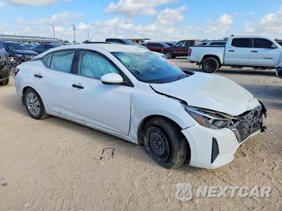 Czwarte zdjęcie samochodu z boku: 2025 NISSAN SENTRA S VIN:3N1AB8BV1SY415085 - miniatura