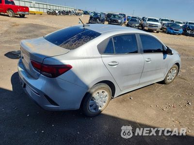 Trzecie zdjęcie samochodu z tyłu: 2023 KIA RIO S VIN:3KPA24AD2PE621233 - miniatura