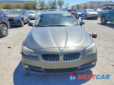 Piąte zdjęcie samochodu w środku: 2015 BMW 528 I VIN:WBA5A5C57FD515423 - miniatura