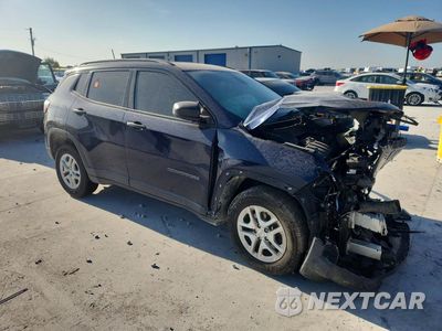 Czwarte zdjęcie samochodu z boku: 2018 JEEP COMPASS SPORT VIN:3C4NJCAB9JT169653 - miniatura