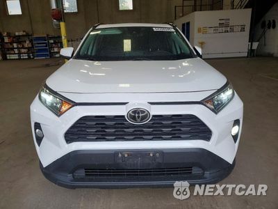 Piąte zdjęcie samochodu w środku: 2019 TOYOTA RAV4 XLE VIN:JTMP1RFV3KD046341 - miniatura