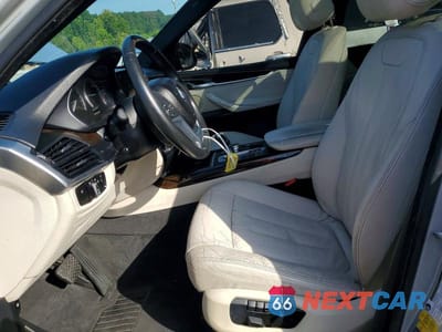 Zdjęcie 7 z 13 samochodu: 2017 BMW X5 XDR40E VIN:5UXKT0C3XH0V96878 - miniatura