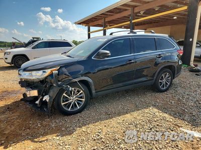 2019 TOYOTA HIGHLANDER XLE 5TDKZRFH9KS318327 - główne zdjęcie licytacji z USA - miniatura