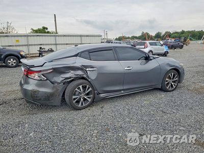 Trzecie zdjęcie samochodu z tyłu: 2017 NISSAN MAXIMA PLATINUM VIN:1N4AA6AP6HC376783 - miniatura