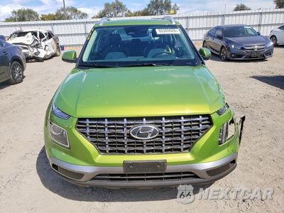 Piąte zdjęcie samochodu w środku: 2024 HYUNDAI VENUE SEL VIN:KMHRC8A30RU311550 - miniatura