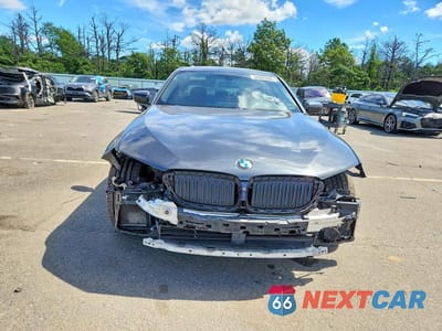 Piąte zdjęcie samochodu w środku: 2018 BMW 530XE VIN:WBAJB1C57JB085188 - miniatura