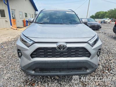 Piąte zdjęcie samochodu w środku: 2023 TOYOTA RAV4 XLE PREMIUM VIN:2T3C1RFV6PW248101 - miniatura
