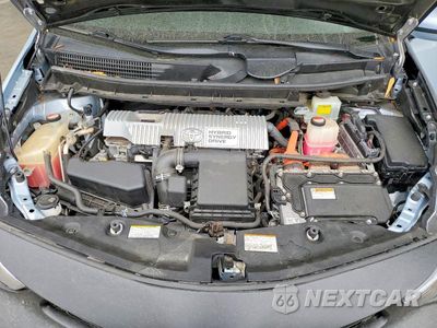 Zdjęcie 11 z 12 samochodu: 2016 TOYOTA PRIUS V TWO VIN:JTDZN3EU8GJ041289 - miniatura