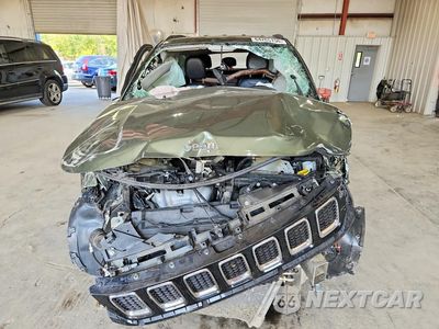 Piąte zdjęcie samochodu w środku: 2019 JEEP COMPASS LIMITED VIN:3C4NJDCB9KT753572 - miniatura