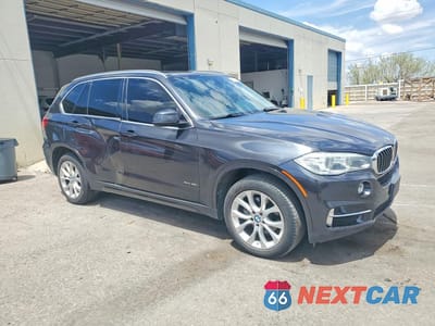 Czwarte zdjęcie samochodu z boku: 2015 BMW X5 XDRIVE35I VIN:5UXKR0C50F0P13185 - miniatura