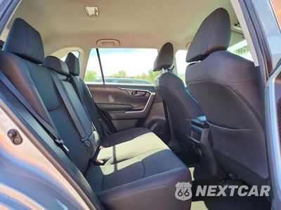 Zdjęcie 11 z 14 samochodu: 2021 TOYOTA RAV4 LE VIN:2T3F1RFV7MW165821 - miniatura