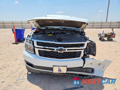 Piąte zdjęcie samochodu w środku: 2016 CHEVROLET TAHOE K1500 LT VIN:1GNSKBKC9GR348849 - miniatura