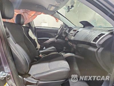 Zdjęcie 7 z 14 samochodu: 2009 MITSUBISHI OUTLANDER XLS VIN:JA4MT41X59Z015723 - miniatura