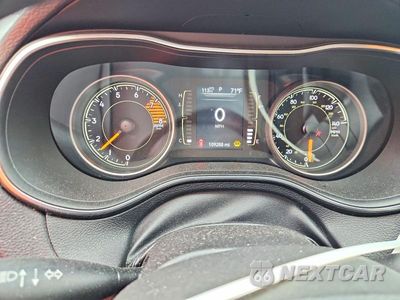 Zdjęcie 9 z 12 samochodu: 2019 JEEP CHEROKEE LATITUDE PLUS VIN:1C4PJLLX2KD302732 - miniatura