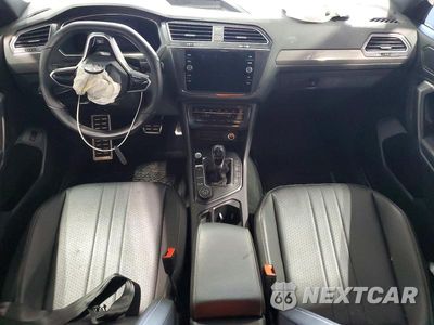 Zdjęcie 8 z 13 samochodu: 2022 VOLKSWAGEN TIGUAN SE R-LINE BLACK VIN:3VV8B7AX6NM001807 - miniatura