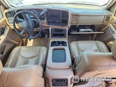 Zdjęcie 8 z 13 samochodu: 2006 CHEVROLET SILVERADO K2500 HEAVY DUTY VIN:1GCHK23D56F156936 - miniatura