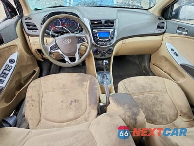Zdjęcie 8 z 12 samochodu: 2012 HYUNDAI ACCENT VIN:KMHCU4AE6CU180774 - miniatura