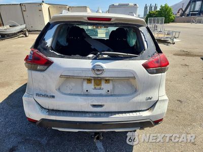 Zdjęcie 6 z 12 samochodu: 2017 NISSAN ROGUE SV VIN:JN8AT2MT3HW133988 - miniatura